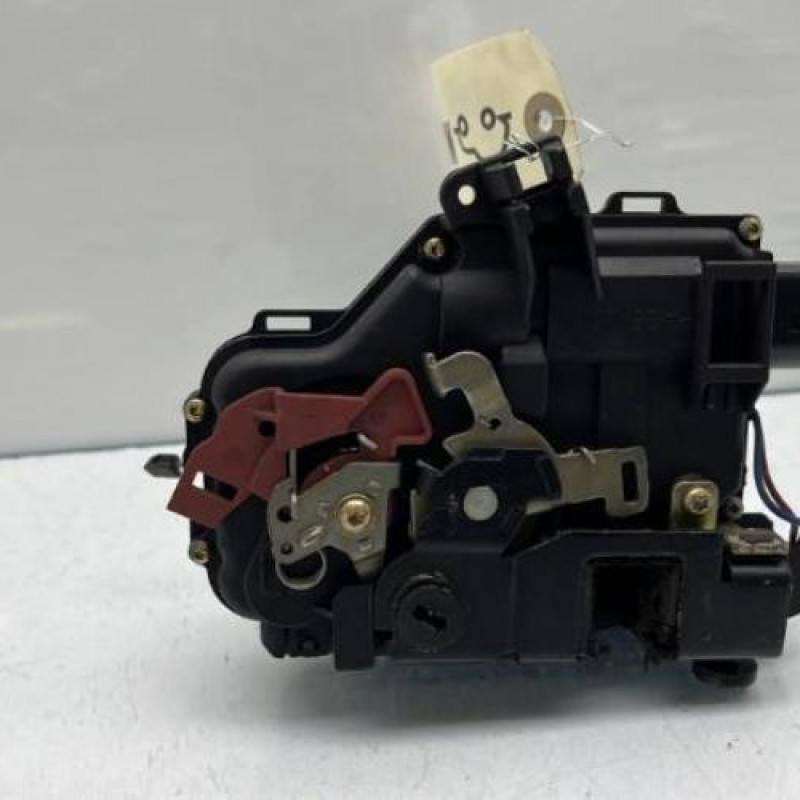 Serrure arriere gauche AUDI A2 Photo n°4