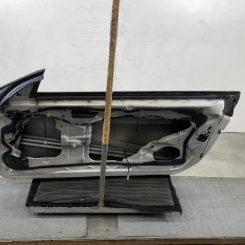 Porte avant droit BMW SERIE 1 E81 Photo n°7