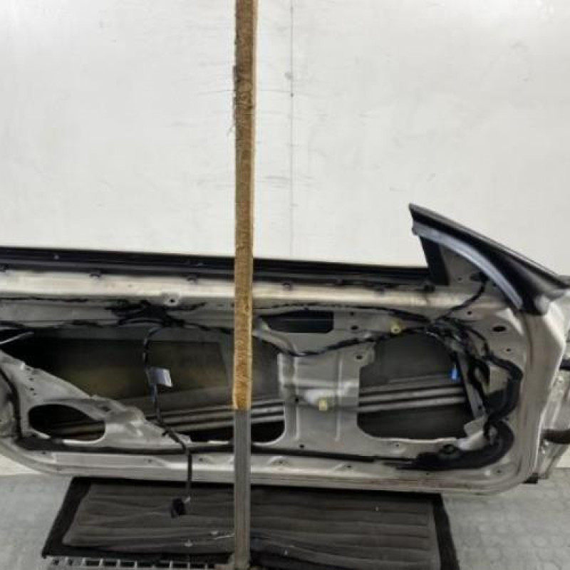 Porte avant gauche BMW SERIE 1 E81 Photo n°8