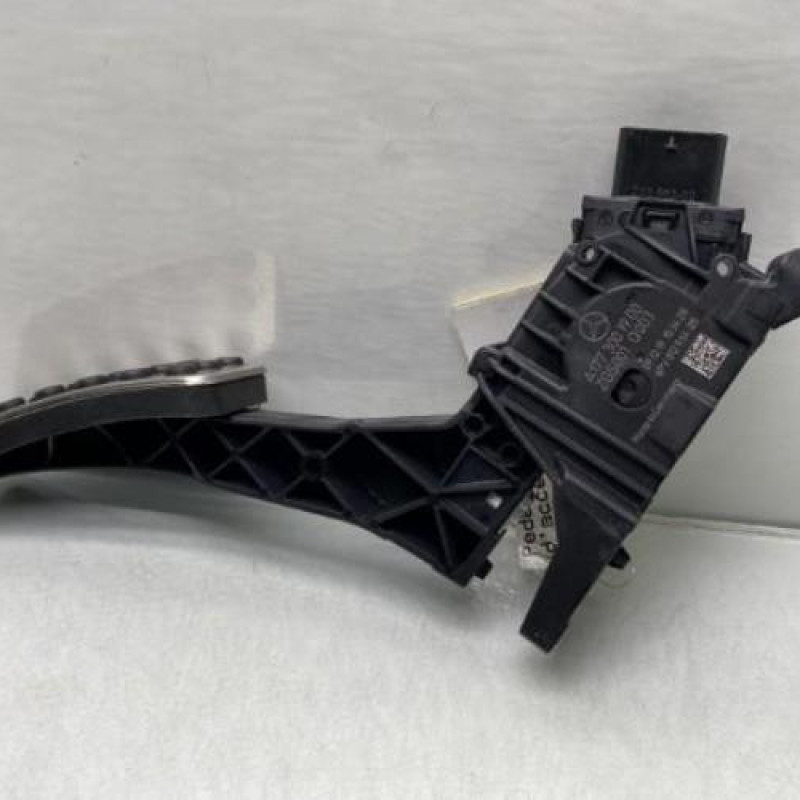 Pedalier d'accelerateur MERCEDES CLASSE CLA 118 Photo n°3