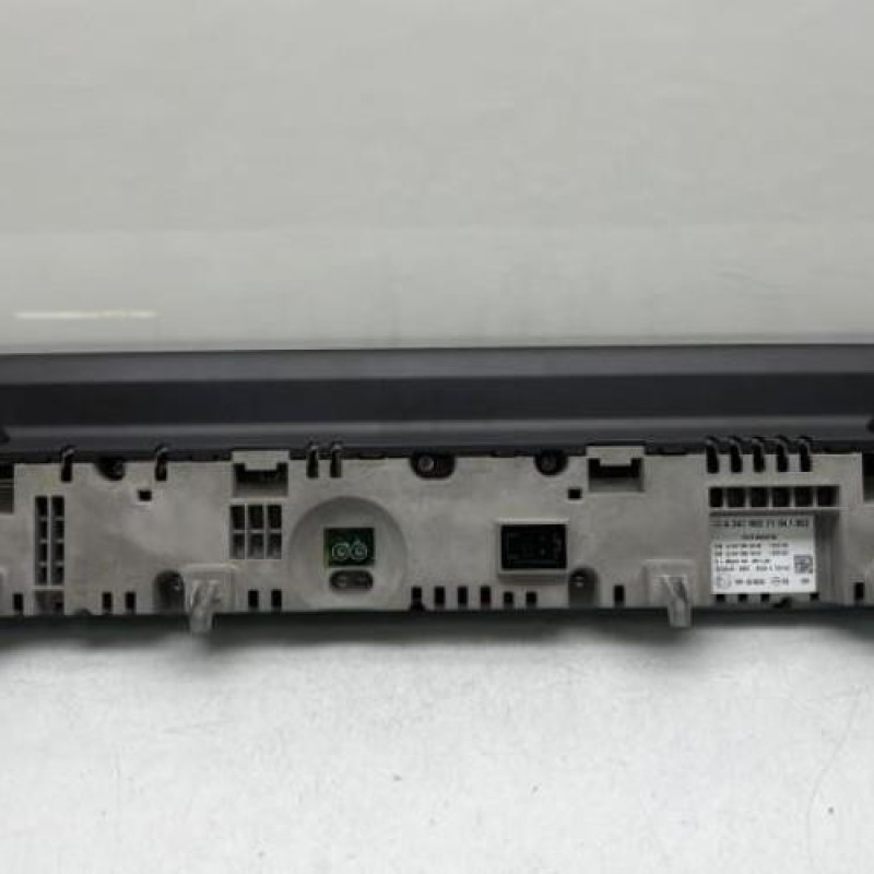 Compteur MERCEDES CLASSE CLA 118 Photo n°4