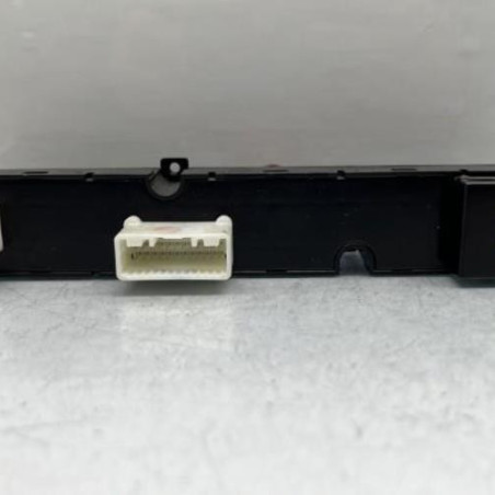 Bouton de warning KIA CEE-D 1