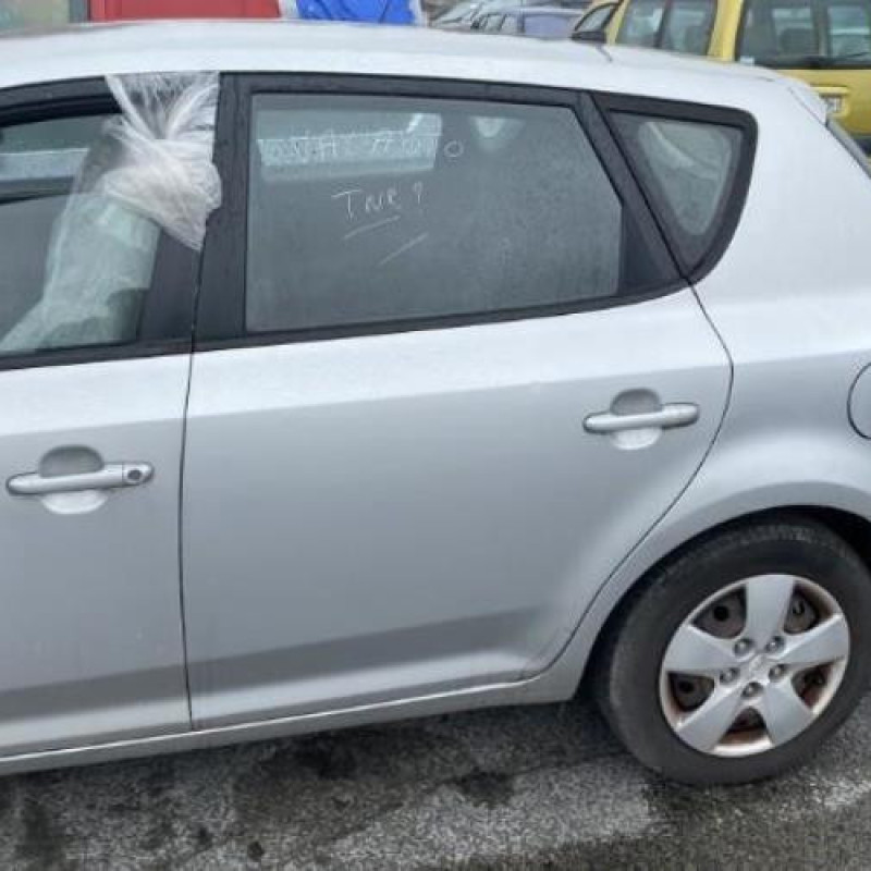 Bouton de warning KIA CEE-D 1 Photo n°17