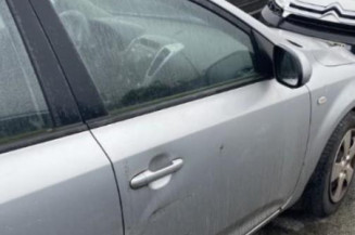 Bouton de warning KIA CEE-D 1