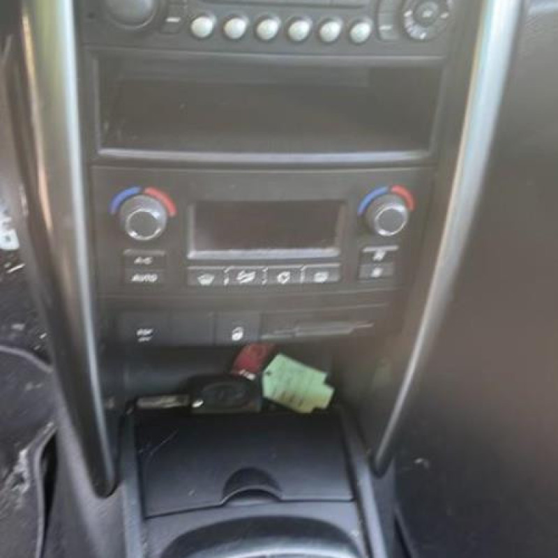 Leve vitre electrique arriere droit PEUGEOT 207 Photo n°11