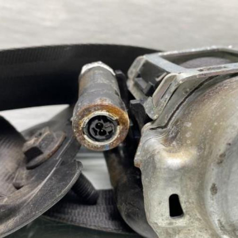 Pretensionneur de ceinture avant droit TOYOTA PROACE 3 CITY Photo n°3