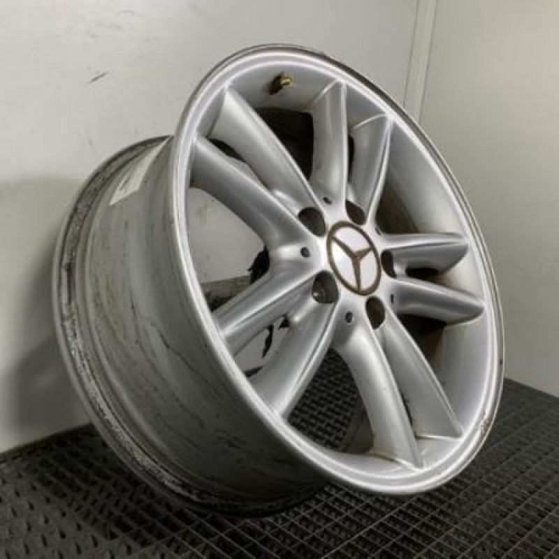 Jante MERCEDES CLASSE C 203 COUPE SPORT Photo n°3