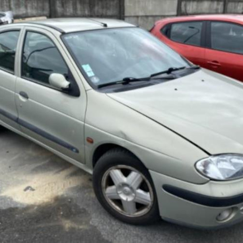 Jante RENAULT MEGANE 1 Photo n°4