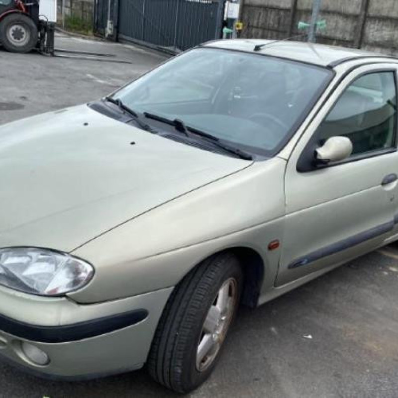 Jante RENAULT MEGANE 1 Photo n°5