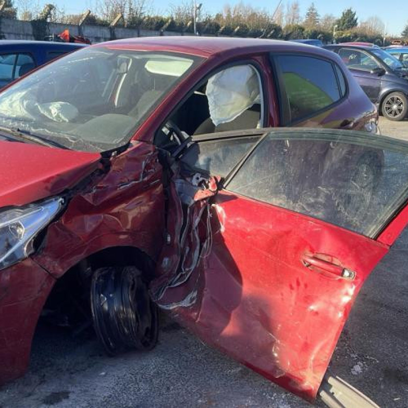 Cremaillere assistee PEUGEOT 208 1 Photo n°8