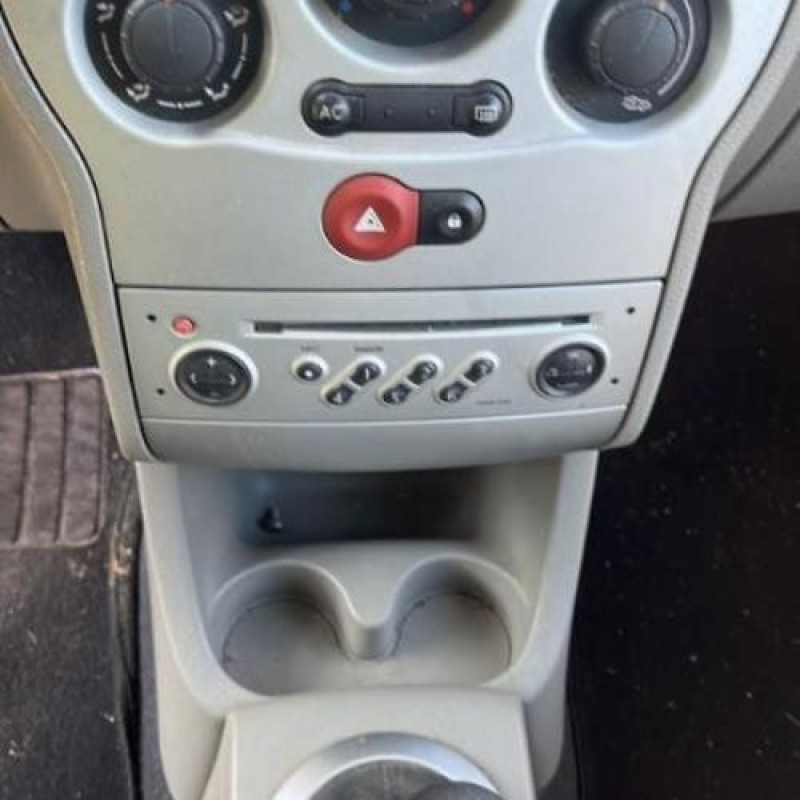 Optique avant secondaire gauche (feux)(clignotant) RENAULT MODUS Photo n°12