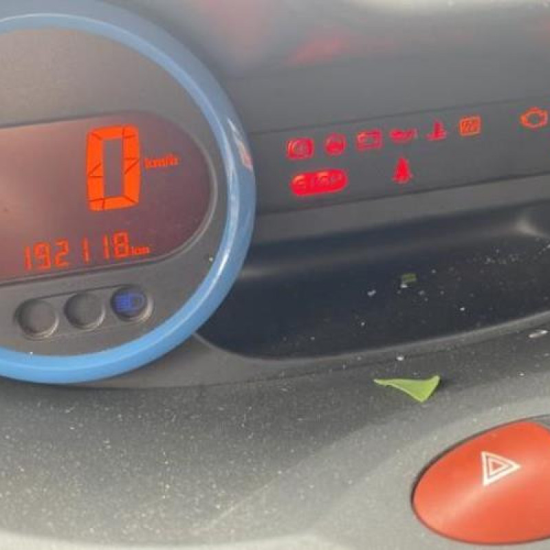 Anti brouillard droit (feux) RENAULT TWINGO 2 Photo n°18