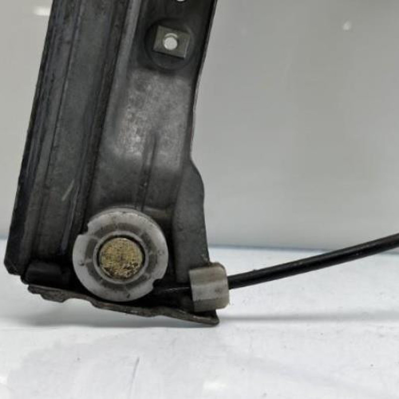 Leve vitre electrique avant gauche RENAULT CLIO 3 Photo n°5