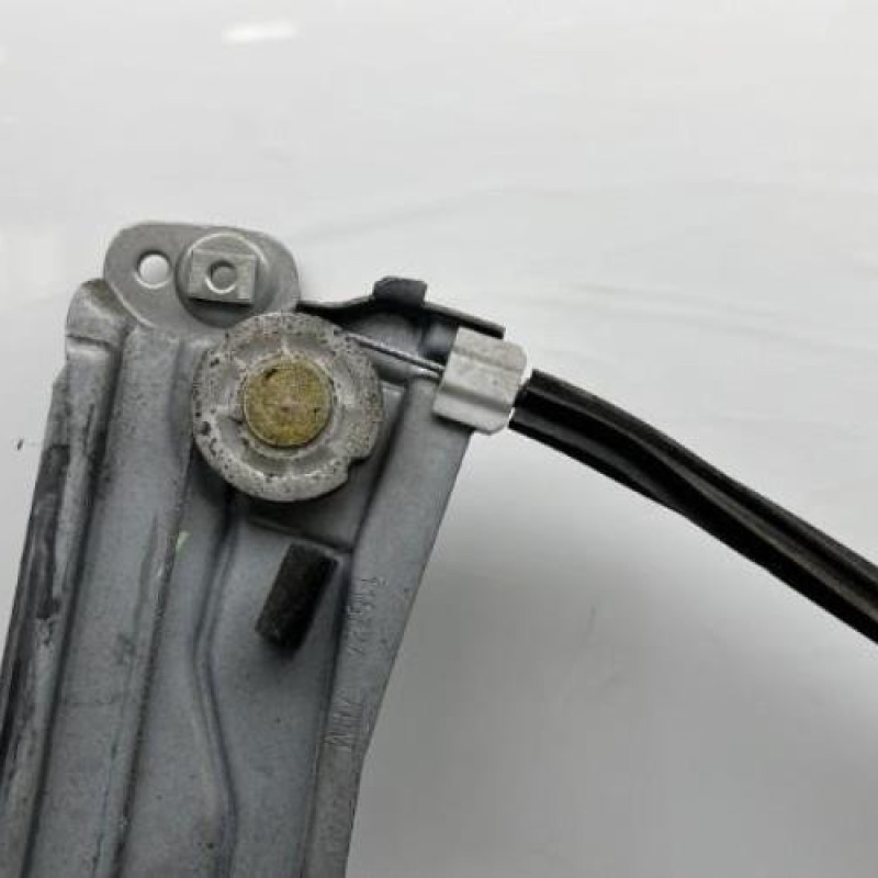 Leve vitre electrique avant gauche RENAULT CLIO 3 Photo n°6