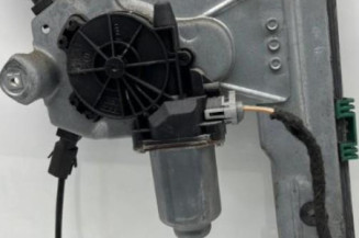 Leve vitre electrique avant gauche RENAULT CLIO 3
