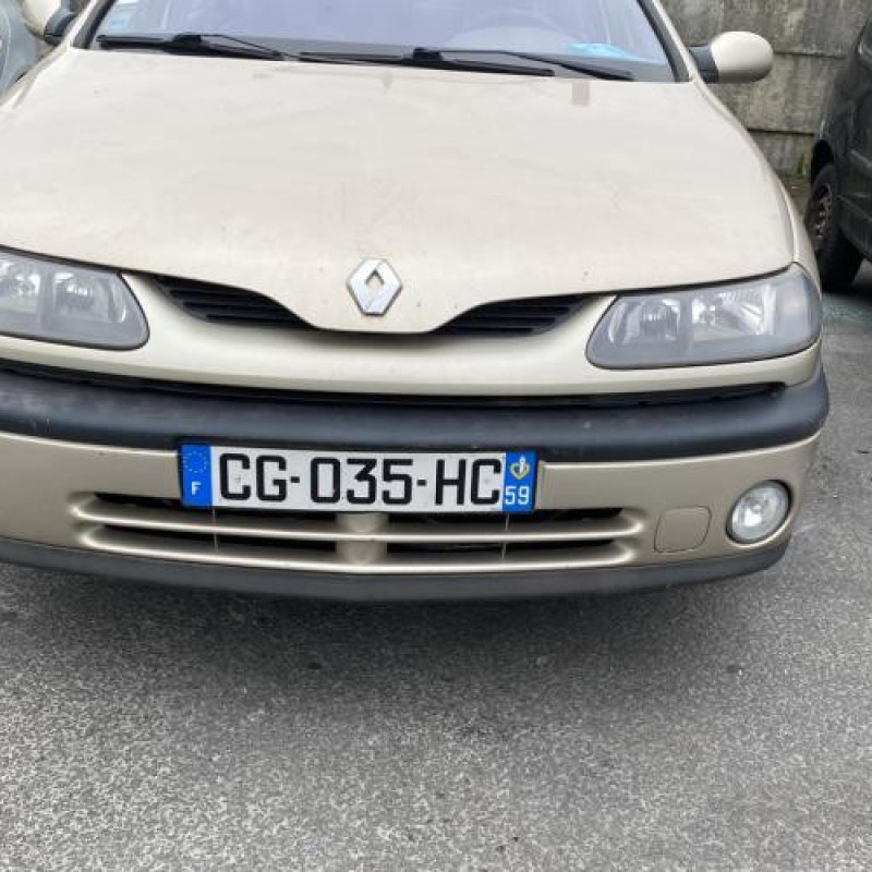 Feu arriere principal droit (feux) RENAULT LAGUNA 1 Photo n°6