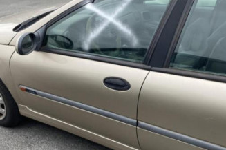 Feu arriere principal droit (feux) RENAULT LAGUNA 1
