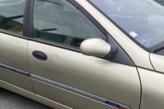 Feu arriere principal droit (feux) RENAULT LAGUNA 1