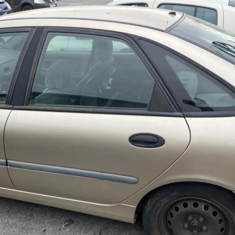 Serrure avant droit RENAULT LAGUNA 1 Photo n°10