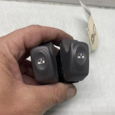 Interrupteur de leve vitre avant gauche RENAULT SCENIC 1