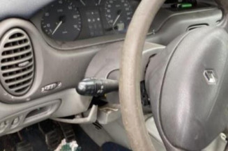 Interrupteur de leve vitre avant gauche RENAULT SCENIC 1