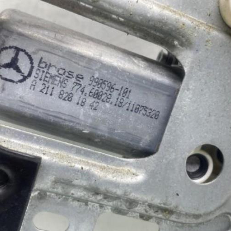 Leve vitre electrique avant gauche MERCEDES CLASSE C 203 COUPE SPORT Photo n°5