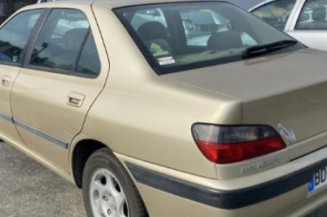 Anti brouillard droit (feux) PEUGEOT 406