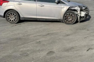 Moteur essuie glace avant droit FORD FOCUS 3