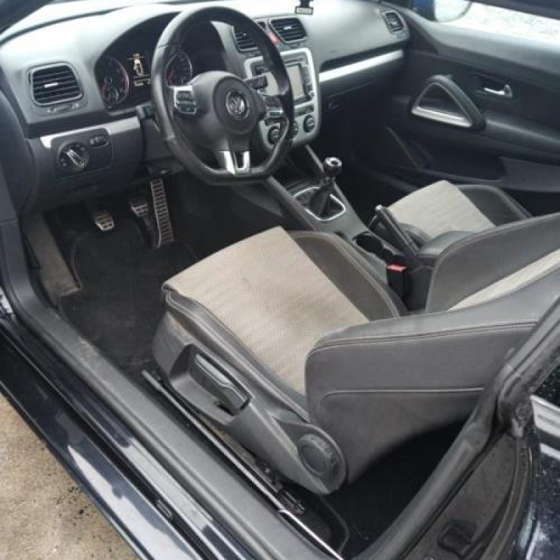 Bouton de warning VOLKSWAGEN SCIROCCO 3 Photo n°9
