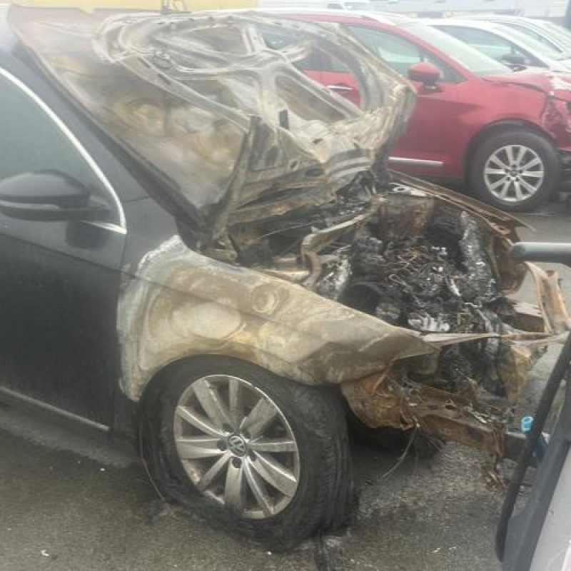 Serrure avant droit VOLKSWAGEN PASSAT 6 Photo n°6