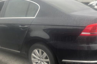 Serrure avant droit VOLKSWAGEN PASSAT 6