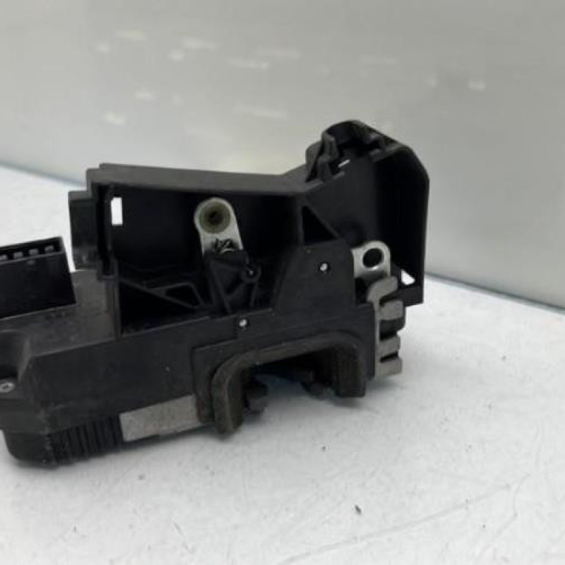 Serrure avant gauche OPEL CORSA C Photo n°4