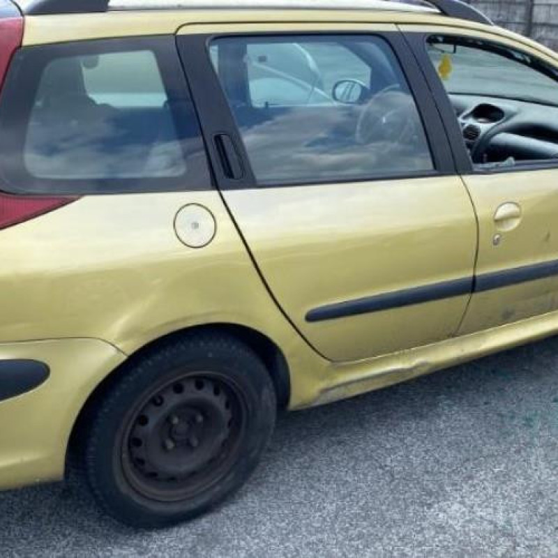 Air bag conducteur PEUGEOT 206 Photo n°11