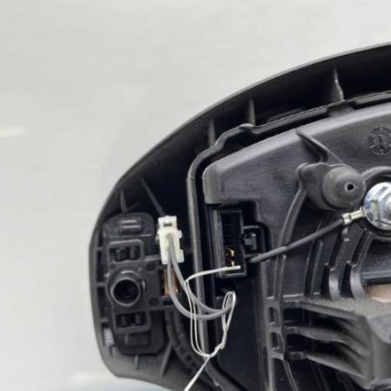 Air bag conducteur PEUGEOT 5008 1 Photo n°4
