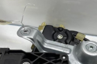 Leve vitre electrique avant droit OPEL ASTRA J