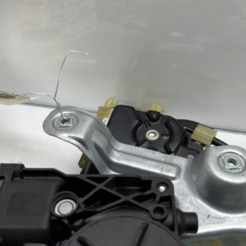Leve vitre electrique avant droit OPEL ASTRA J Photo n°5