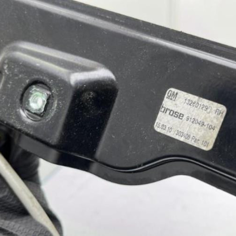 Leve vitre electrique avant droit OPEL ASTRA J Photo n°8