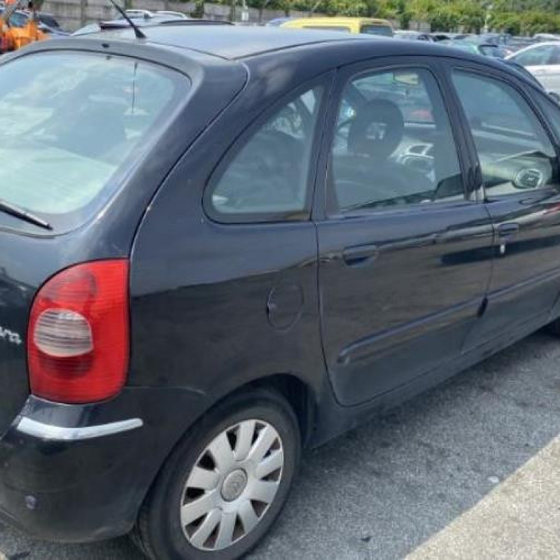 Attache ceinture arriere gauche CITROEN XSARA PICASSO Photo n°9