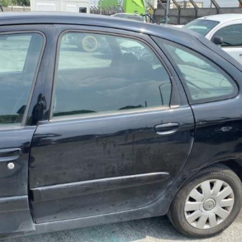 Attache ceinture arriere gauche CITROEN XSARA PICASSO Photo n°15