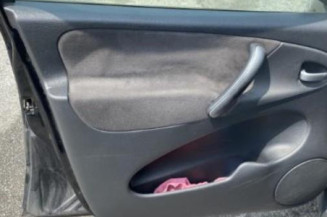 Attache ceinture arriere gauche CITROEN XSARA PICASSO