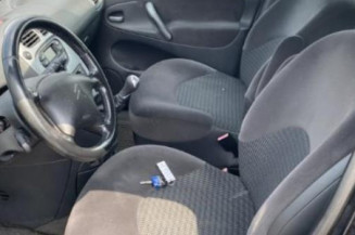 Attache ceinture arriere gauche CITROEN XSARA PICASSO