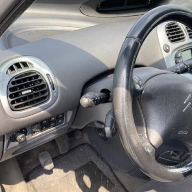 Attache ceinture arriere gauche CITROEN XSARA PICASSO Photo n°18