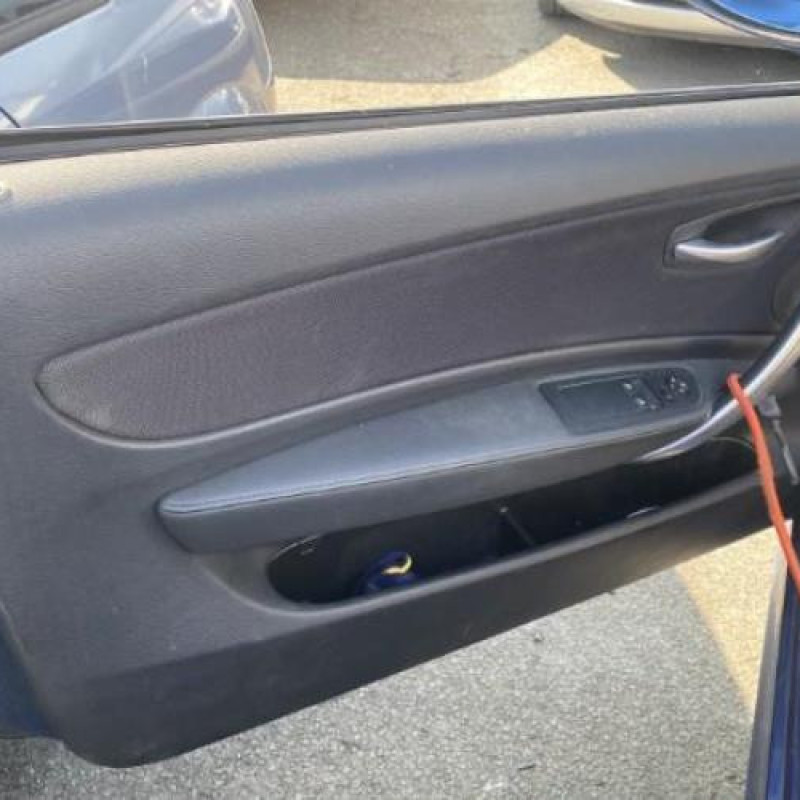 Porte avant droit BMW SERIE 1 E81 Photo n°19