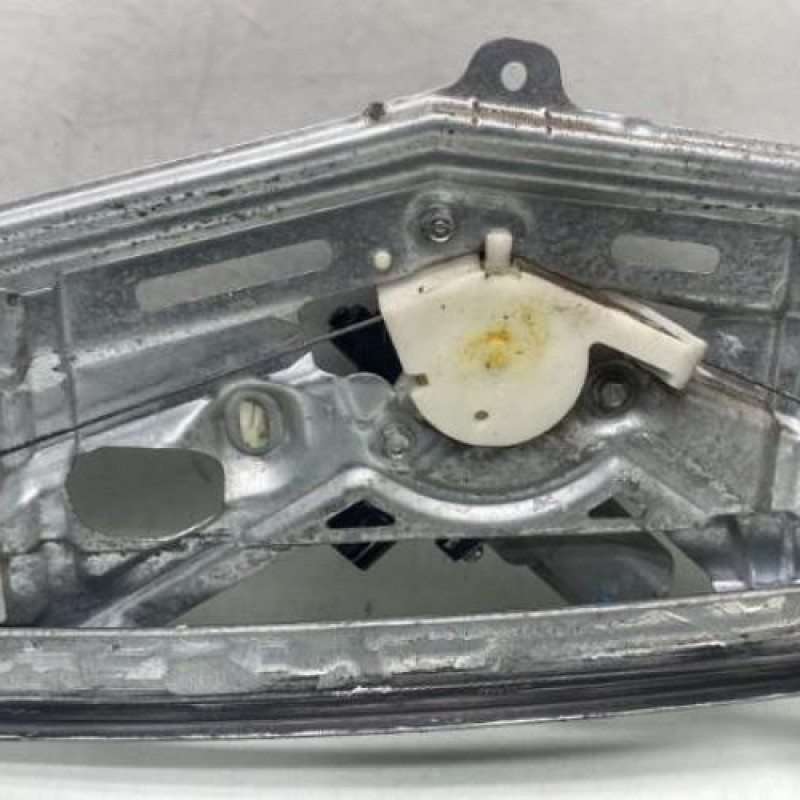 Leve vitre electrique avant gauche HONDA CIVIC 8 Photo n°4