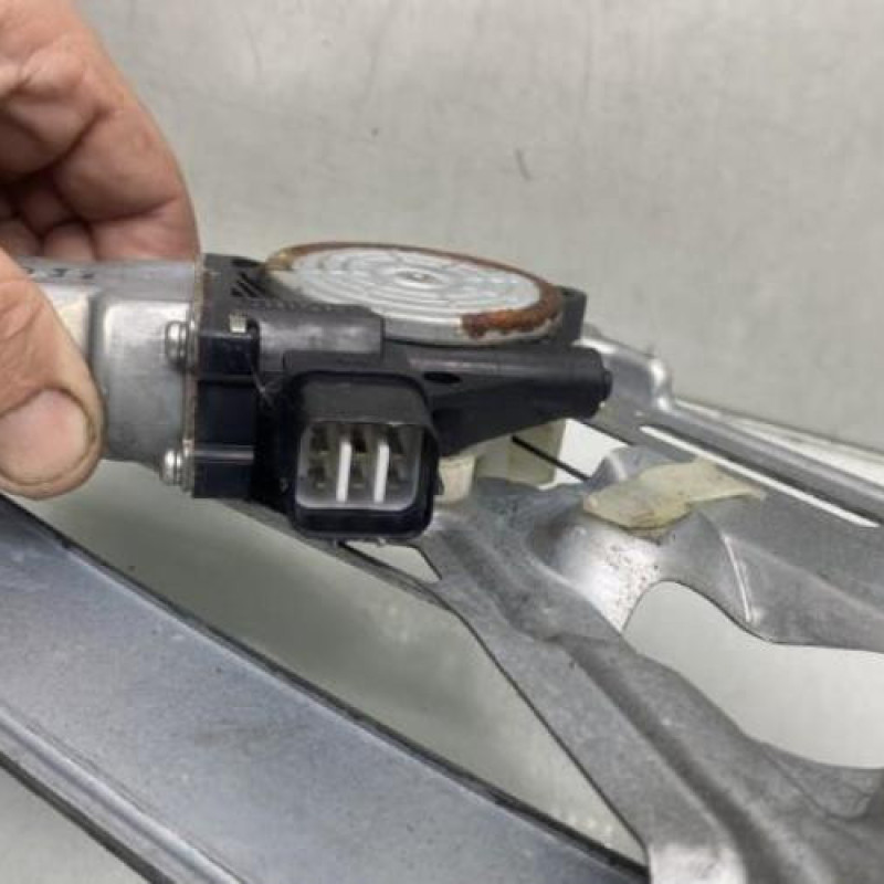 Leve vitre electrique avant gauche HONDA CIVIC 8 Photo n°8