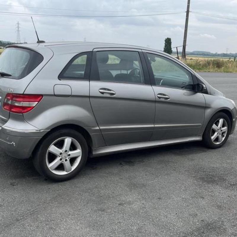 Feu arriere principal droit (feux) MERCEDES CLASSE B 245 Photo n°5