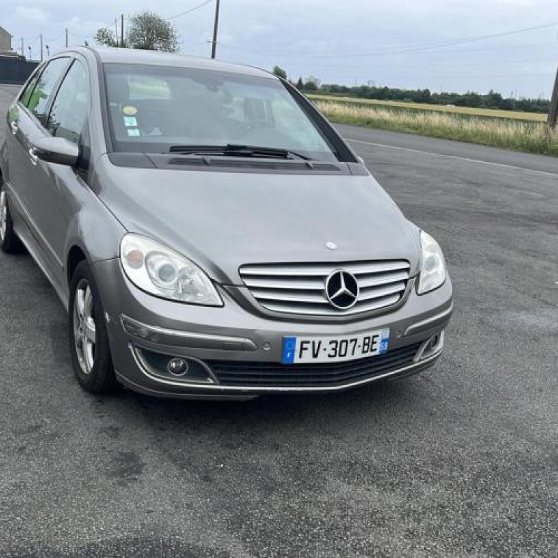 Feu arriere principal droit (feux) MERCEDES CLASSE B 245 Photo n°6