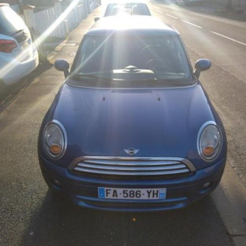 Anti brouillard arriere MINI MINI 2 R56 Photo n°4