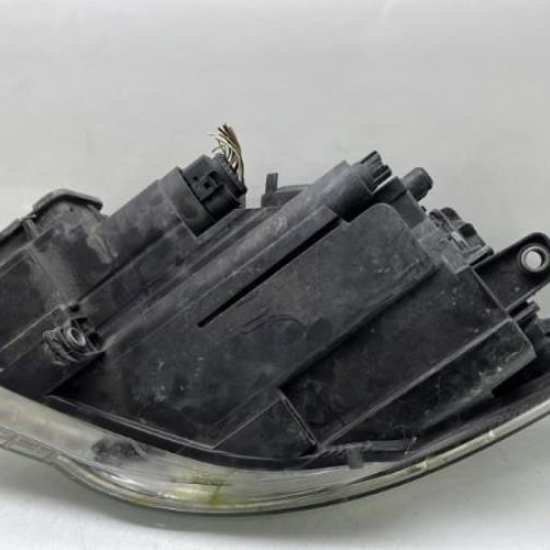 Optique avant principal droit (feux)(phare) VOLKSWAGEN PASSAT 5 Photo n°3