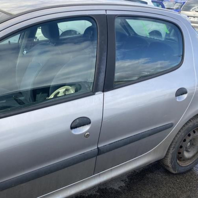 Boitier air bag PEUGEOT 206 Photo n°9